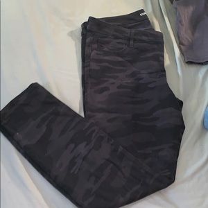 Express camo legging pants